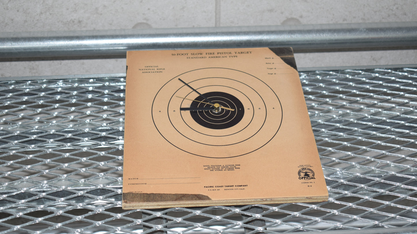 Clock"Target Seat"